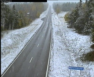 Luminen maisema 21.9. Muonion Äkäsjärvellä. (Kuva: Liikennevirasto)